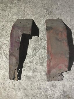 Predám predné blatníky - 2