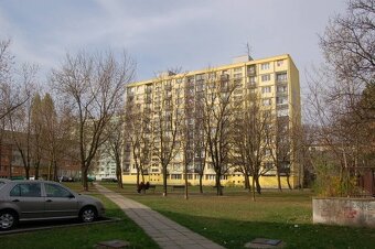 BEZ PROVÍZIE- 2 izbový byt pri Štrkoveckom jazere na Moldavs - 2