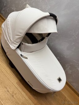 Predám vaničku Cybex Platinum Priam / e-Priam – off white - 2