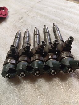 Vstrekovacie trysky 0445110119 - 2