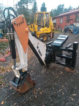 Podkop bobcat 725S - 2