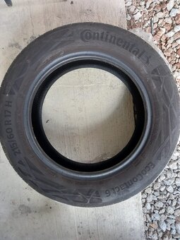 Pneu na predaj 215/60/R17/H - 2