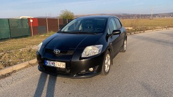 Toyota Auris 2.0 D-4D - 2
