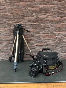 Canon EOS 1200D + statív Velbon CX-460 + prísluše - 2