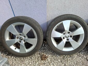 17" ELEKTRONY ORIGINAL SKODA,LETNE PNEU 225/45R17 - 2