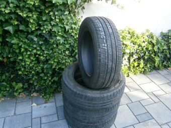 Predám 4x letné pneu Yokohama 195/60 R16C 99/97H - 2