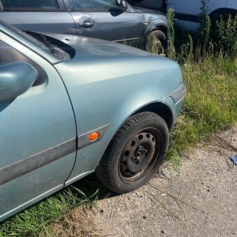 Rozpredám Ford Fiesta 2001 - 2