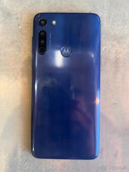 Motorola Moto G8 - 2