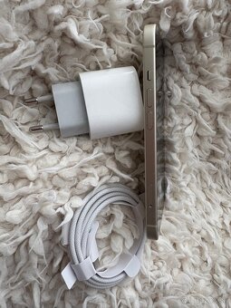 IPhone 15 128GB Yellow - 2
