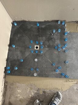 Hladame pracu okolie Viedne.. - 2