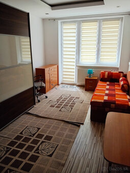 Zariadený 2 izbový byt s balkónom - 2