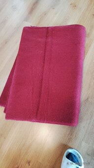 Predám poťahové látky a záclony - 2