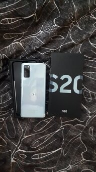Predám Samsung Galaxy S20 - NOVÝ - 2