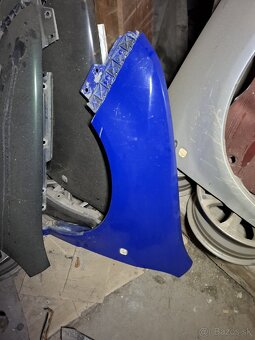 Predam predné blatníky na Škoda Fabia (prvý model). - 2