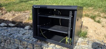 Predam skrinu na server - 2