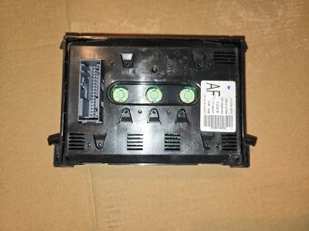 LCD Opel Astra H 13255823 - 2