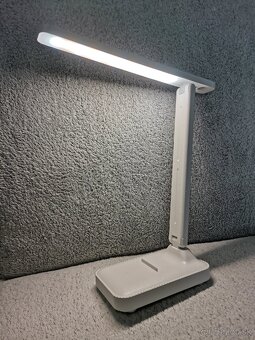 Nová nabíjacia stolná LED lampa - 2