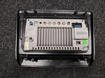 Originální autorádio Isuzu D-max multimédia kit OEM - 2
