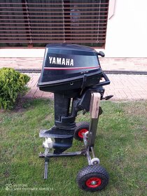 Závesný lodný motor Yamaha 8 - 2