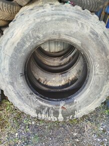 Predám jazdené pneu 315/80 r22,5 - 2