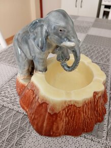 Popolník so slonom porcelan - 2