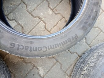 235/50R19 - 2