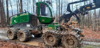 24.5t harvestor JD 1270G 8W JohnDeere - 2