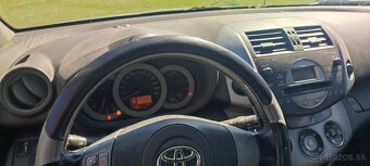 Toyota RAV4 D-4D - 2
