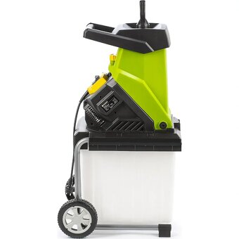Predám elektrický drvič-2,5kW,Max.priemer polena 4 cm. - 2