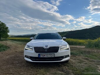 Škoda Superb 2018 - 2