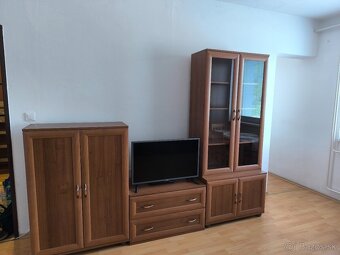 Prenajmem 1, 5 izbový byt v Krásne nad Kysucou - 2