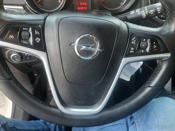 Predam Opel Zafira 1.4 benzin LPG r.v.2016 - 2