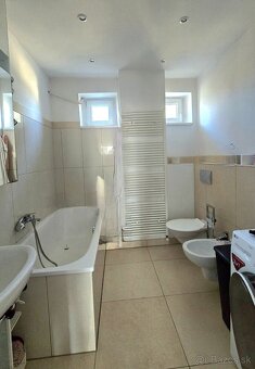 NA PREDAJ rodinný dom, Mojmirovce - 2