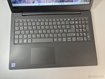 #043 - Lenovo 15.6/i3 7020U/20GB RAM/SSD/Win11 - 2