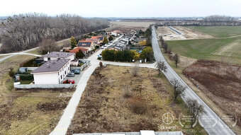 BOSEN | Stavebný pozemok vo vyhľadávanej lokalite, okres Sen - 2