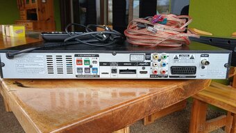 soundbar samsung SAMSUNG HT-C555 - 2