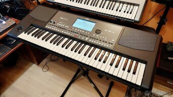 Korg PA600 - 2