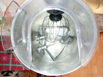 Kuchynský robot - 2