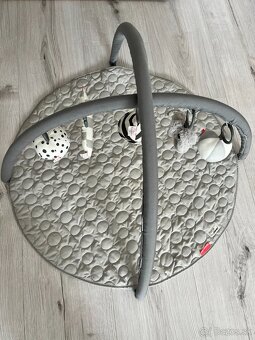 Hracia deka s hrazdičkou - 2