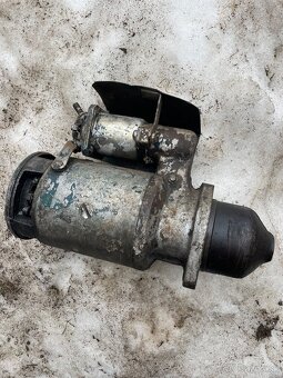 predám štarter m22 - 2