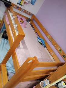 Detská vyvýšená postel z masívu - 2
