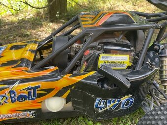 RC Model Bugina Turning Thunderbolt - 2