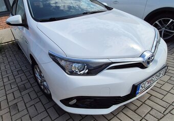 Toyota Auris 1.8 Hybrid TS - 2