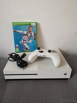 Xbox One S - 2