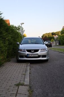 Honda Accord Tourer 2.0 iV-TEC 114kW rok 2004 - 2