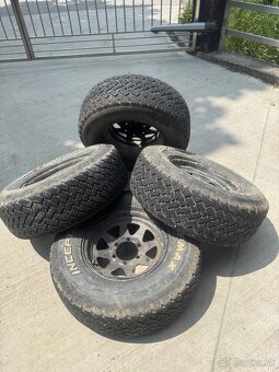 Predam disky 6x139,7 s gumami 255/70/R15 - 2