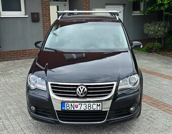Volkswagen Touran Cross 1.9TDI - 2