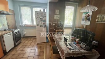 ----REZERVOVANÉ----Na predaj 4-izbový byt so záhradou a... - 2