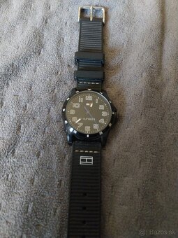Predám detské hodinky Tommy Hilfiger – 35 € - 2