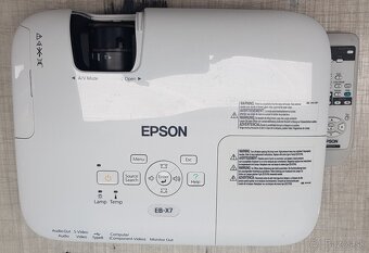 Projektor Epson EB-X7 s DO - 2